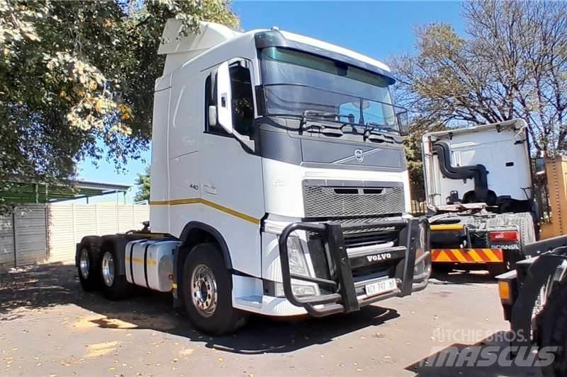 Volvo FH 440 شاحنات أخرى