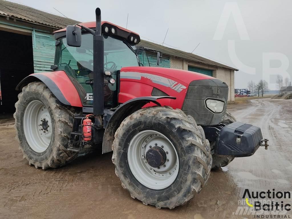 McCormick E-PLUS الجرارات