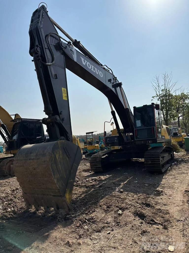 Volvo EC290 حفارات زحافة