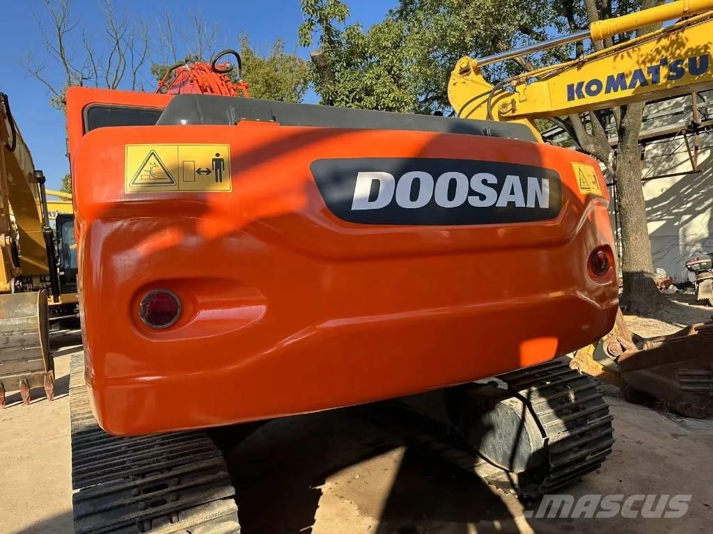 Doosan DX225LC-9C حفارات زحافة