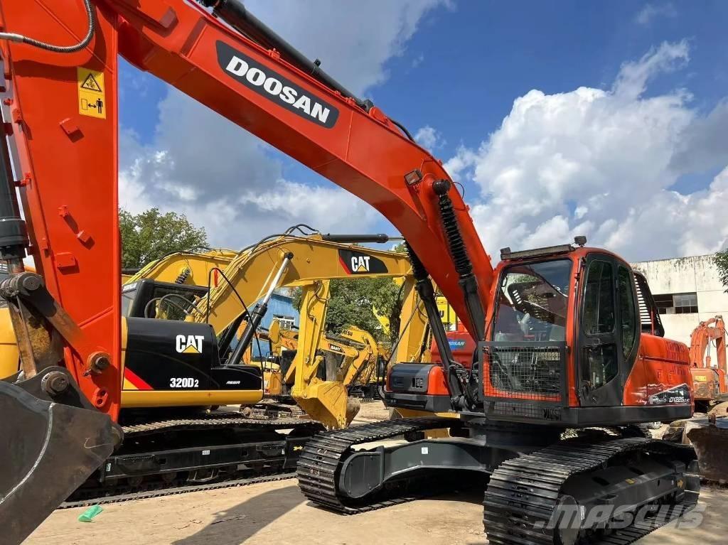 Doosan DX225LC-9C حفارات زحافة