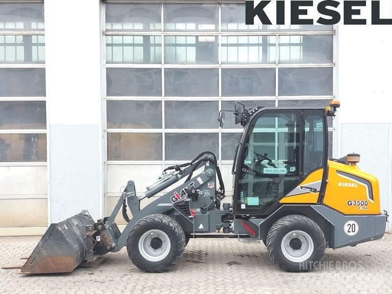 Giant G 3500 X-Tra لوادر انزلاقية التوجيه