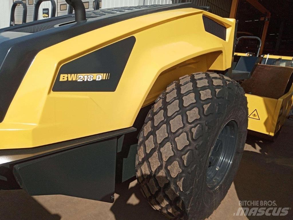 Bomag BW 218 D-5 SL مداحل أحادية الأسطوانة