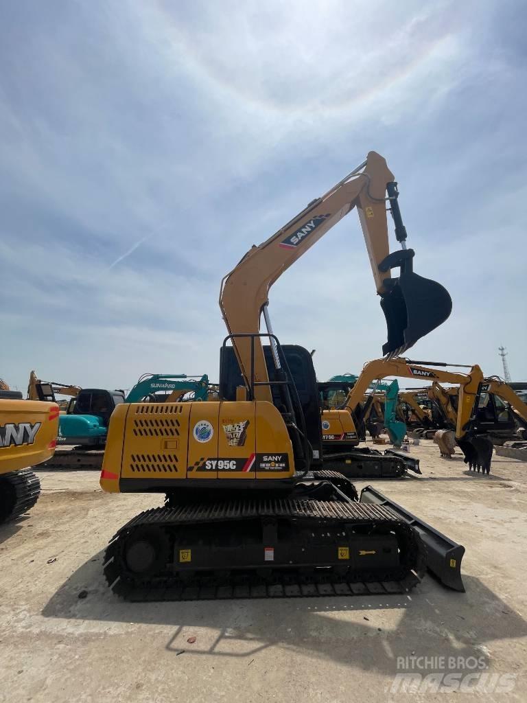 Sany SY 95 C حفارات زحافة