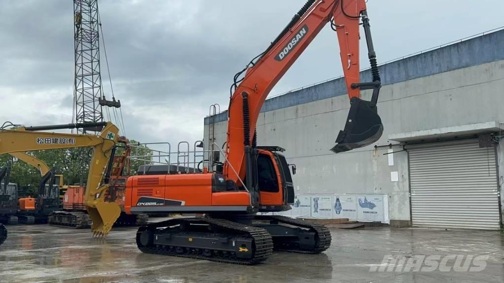 Doosan DX 225 LC-9C حفارات زحافة