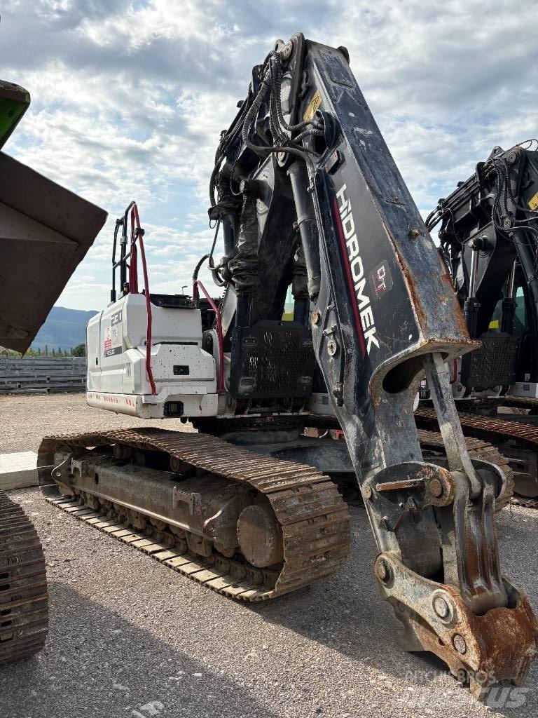 Hidromek 230 LC TX حفارات هدم