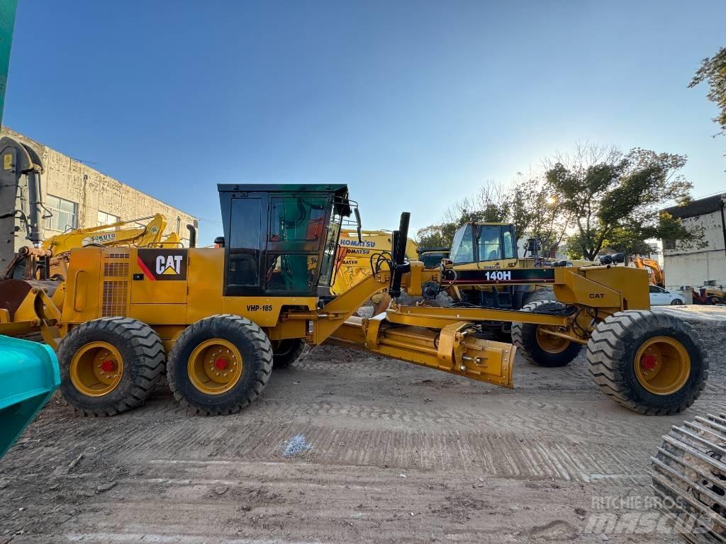 CAT 140 H معدات تمهيد الطرق