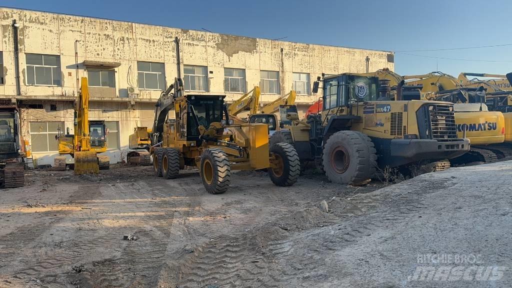CAT 140 H معدات تمهيد الطرق