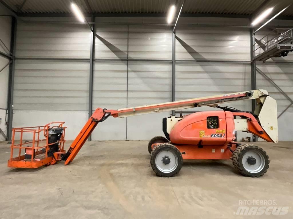 JLG 600 AJ رافعات سلة مفصلية