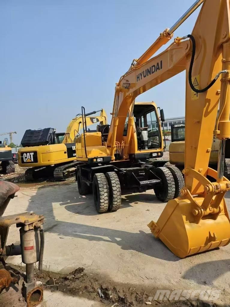 Hyundai HW 150 حفارات بعجل