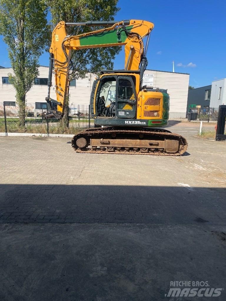 Hyundai HX 235 حفارات زحافة