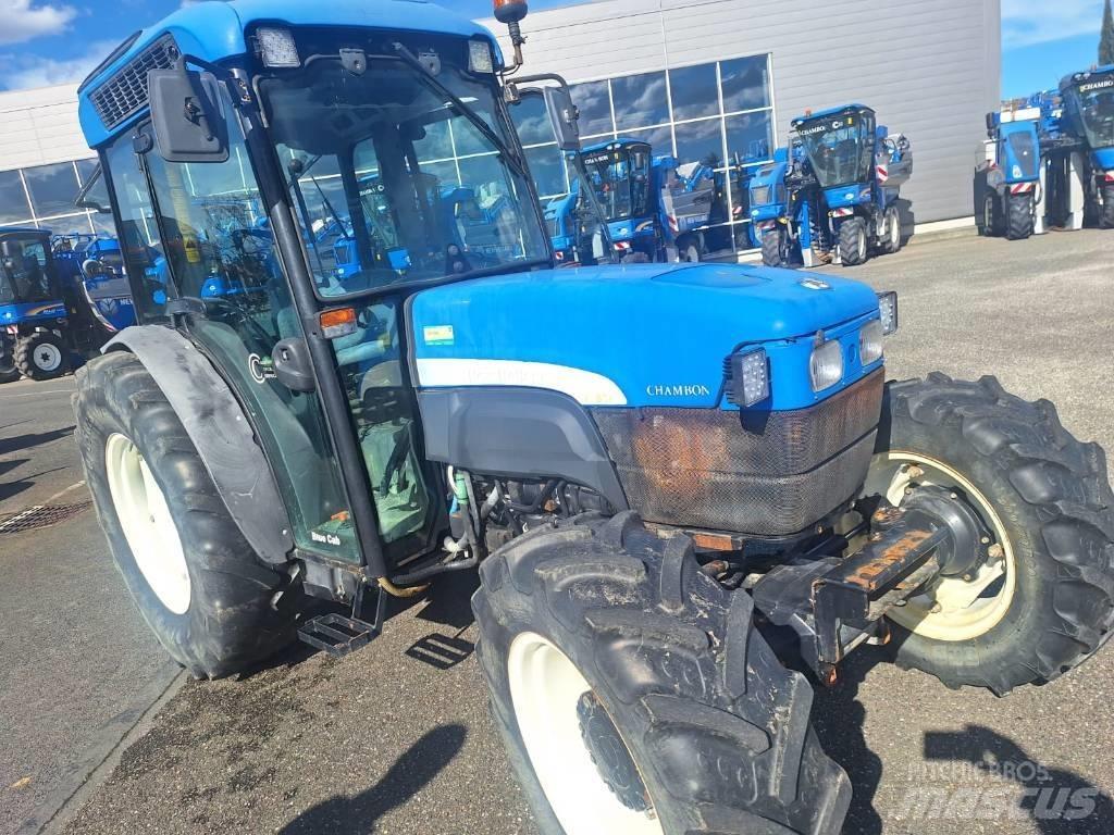 New Holland TNF 85A الجرارات