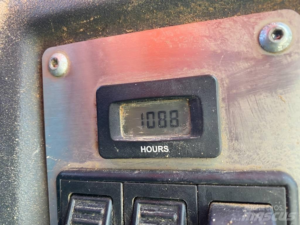 Ausa D 1000 AP عربات نقل قلابة للمواقع
