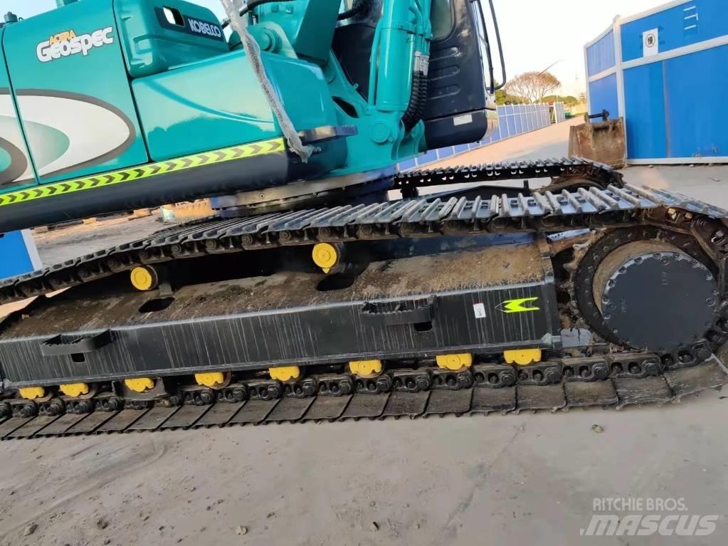 Kobelco 210-8 حفارات زحافة