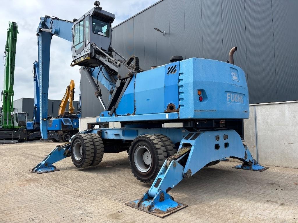 Fuchs MHL 380 مناولات المخلفات / مناولات صناعية