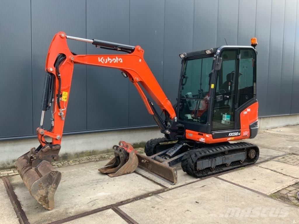 Kubota KX 030-4 حفارات صغيرة أقل من 7 طن (حفارات صغيرة)