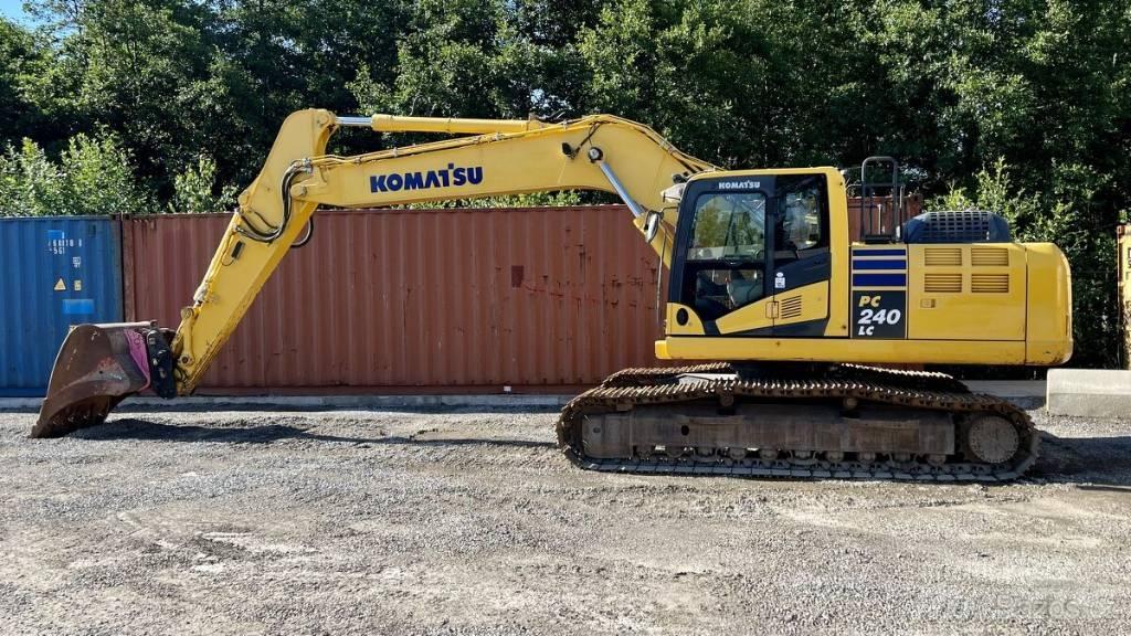 Komatsu PC 240 LC-10 حفارات زحافة