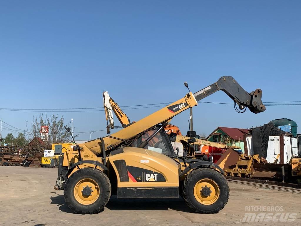 CAT TH 337C معدات مناولة لأغراض الزراعة