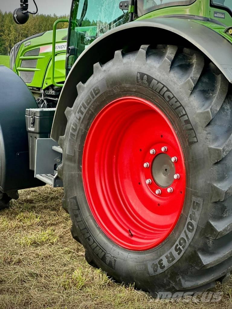 Fendt 210S Vario الجرارات