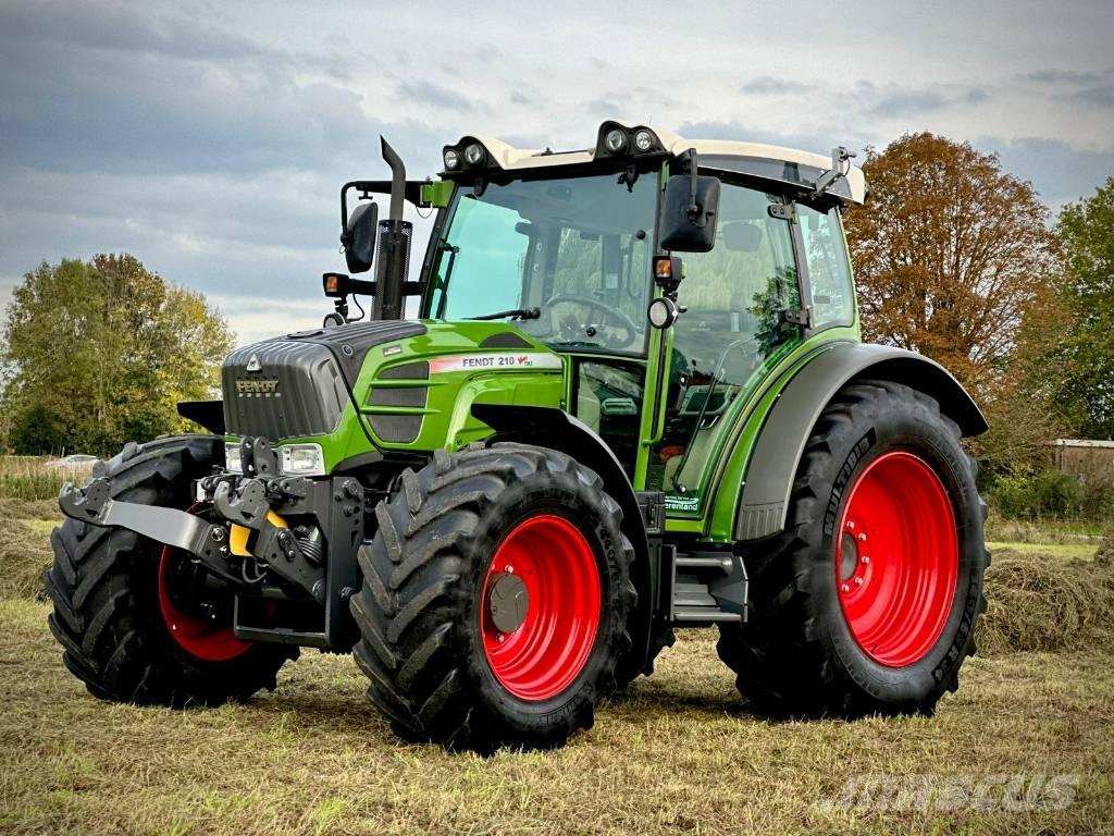 Fendt 210S Vario الجرارات
