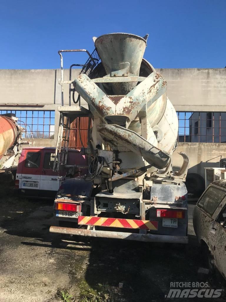 Renault Kerax 370 شاحنات ذات صهاريج