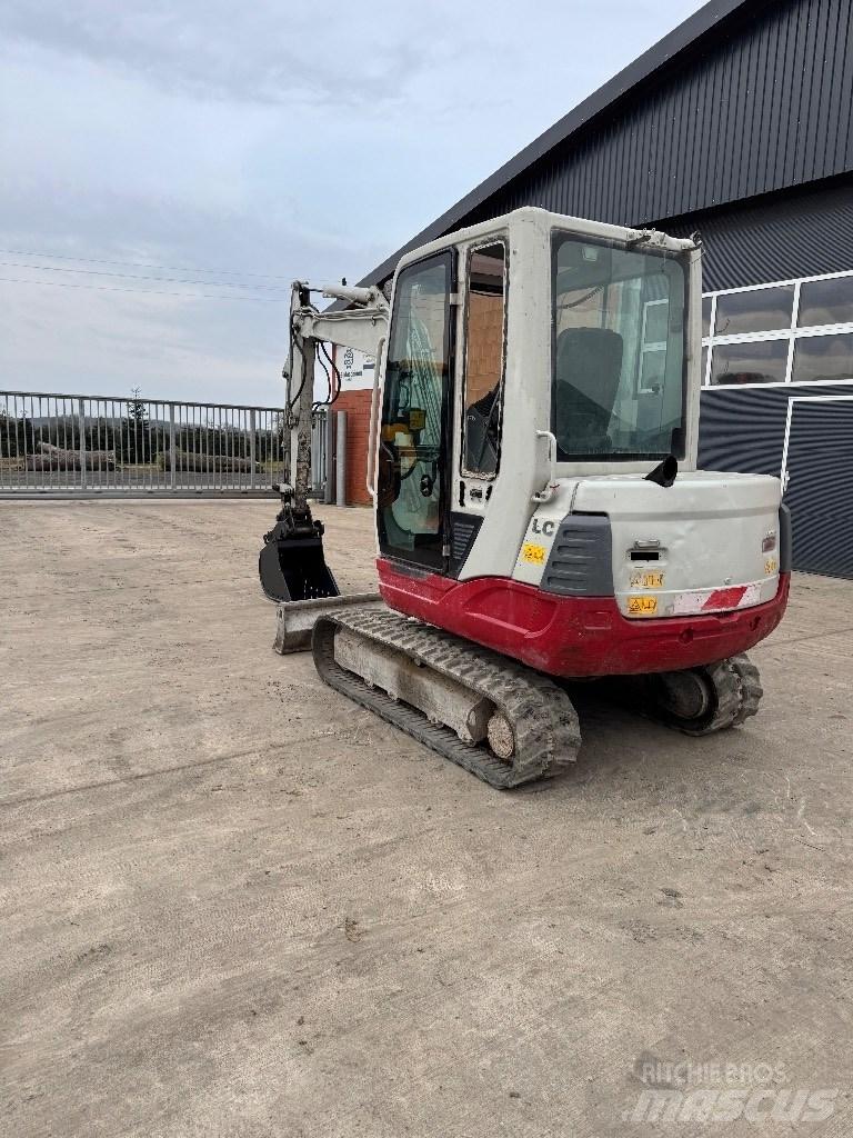 Takeuchi TB 235 حفارات صغيرة أقل من 7 طن (حفارات صغيرة)