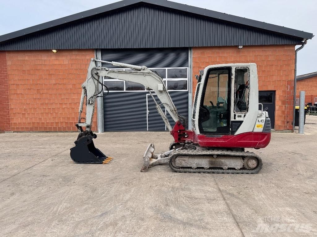 Takeuchi TB 235 حفارات صغيرة أقل من 7 طن (حفارات صغيرة)