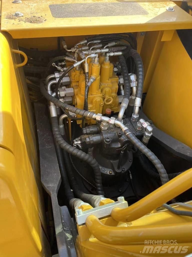 Sany SY 155 C حفارات وسط 7 طن - 12 طن