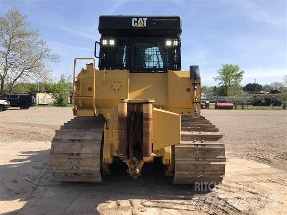 CAT D7E LGP بلدوزرات مجنزرة