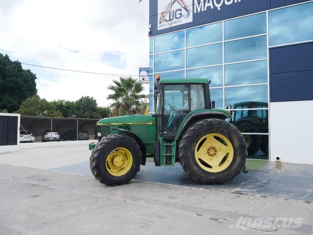 John Deere 6900 الجرارات