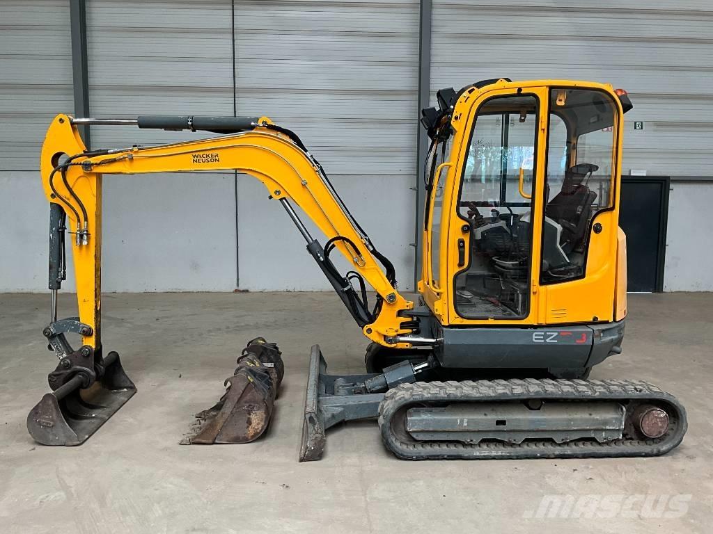 Neuson EZ 38 حفارات صغيرة أقل من 7 طن (حفارات صغيرة)