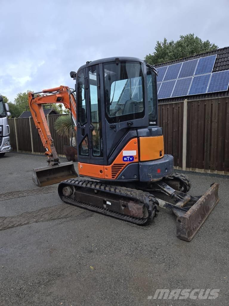 Hitachi ZX 35 U-2 حفارات صغيرة أقل من 7 طن (حفارات صغيرة)