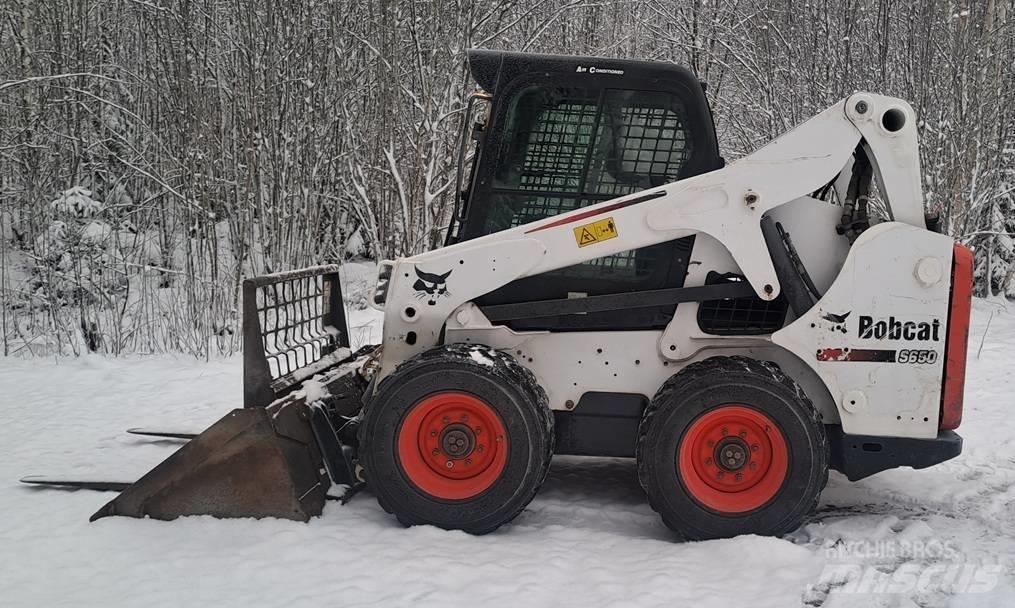 Bobcat S 650 لوادر انزلاقية التوجيه