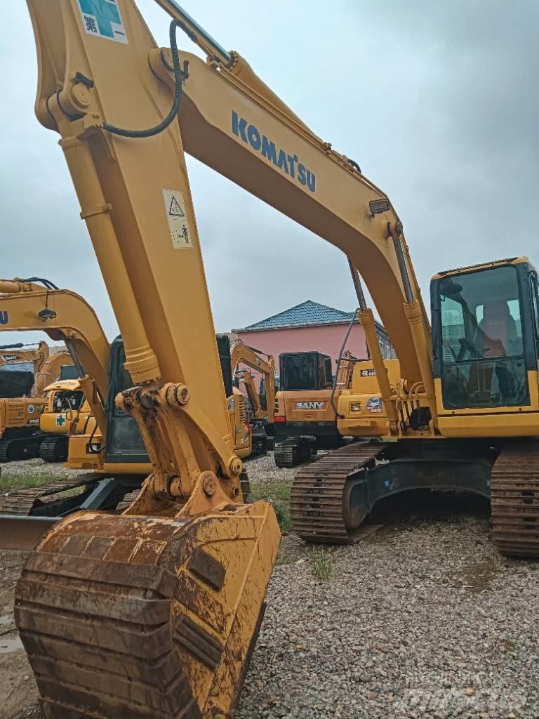 Komatsu PC 160 حفارات وسط 7 طن - 12 طن