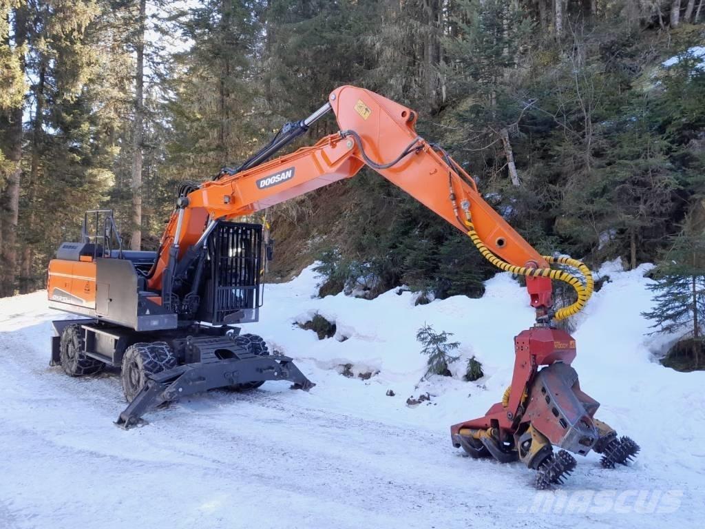 Doosan DX 210 W حفارات