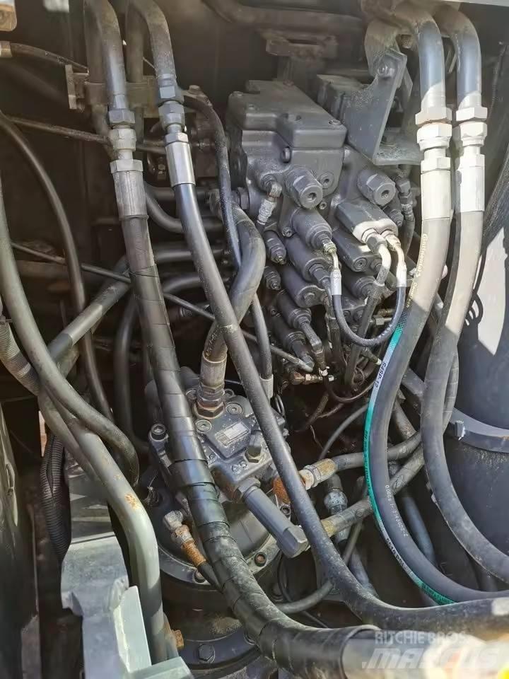 Sumitomo SH 130-6 حفارات زحافة