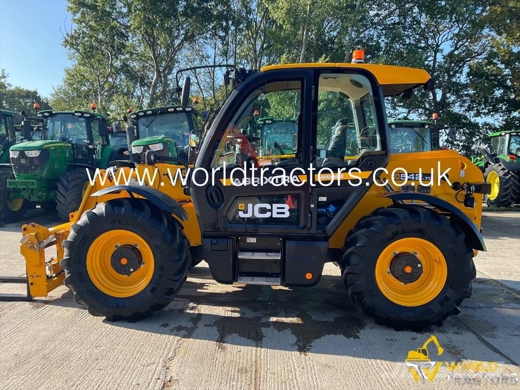 JCB 542 70 AGRI XTRA معدات مناولة لأغراض الزراعة