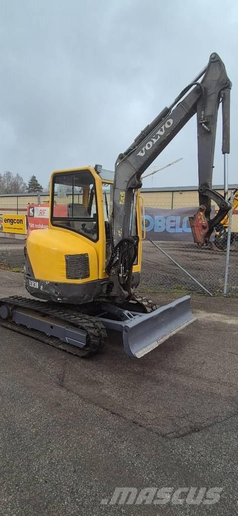 Volvo ECR 38 حفارات صغيرة أقل من 7 طن (حفارات صغيرة)