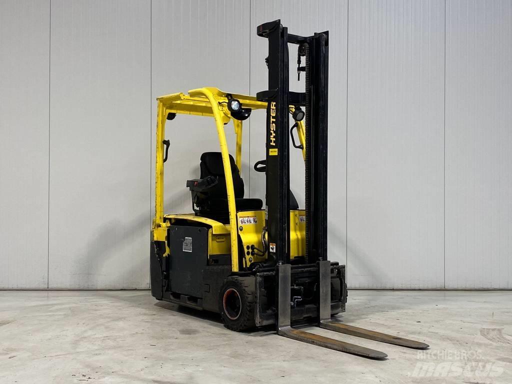 Hyster J1.8XNT mwb شاحنات ذات رافعات شوكية تعمل بالكهرباء