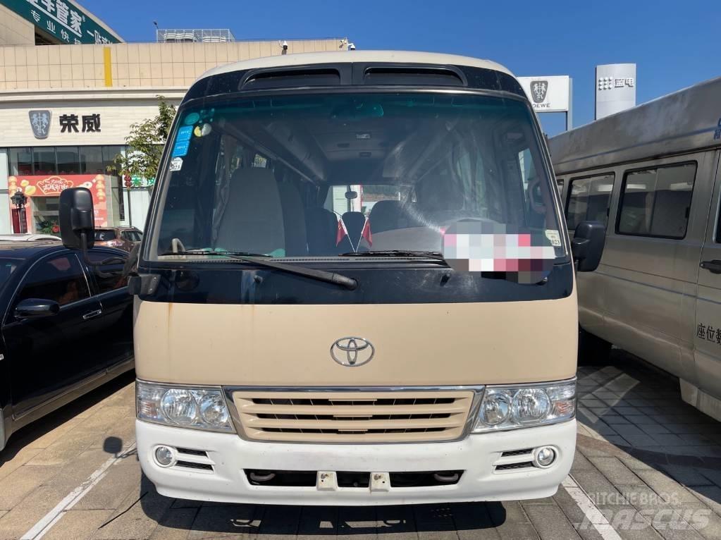 Toyota Coaster Bus حافلة صغيرة