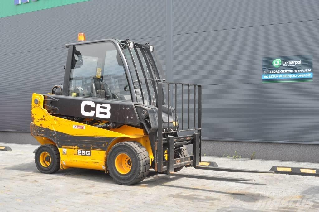 JCB TLT 25 G شاحنات LPG