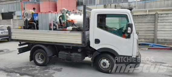 Nissan CABSTAR 35.12 شاحنات ذات هيكل صندوقي