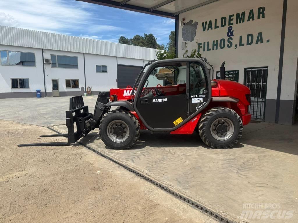 Manitou MT 523 مناولات متداخلة