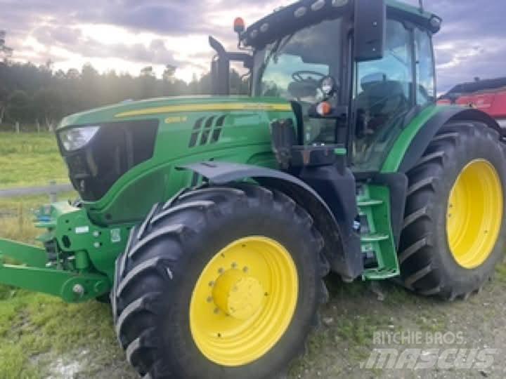 John Deere 6155 R الجرارات