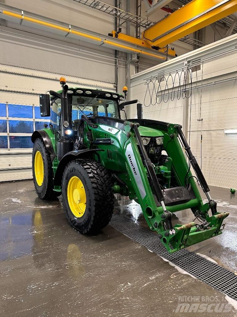 John Deere 6155 R الجرارات