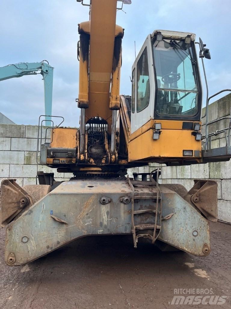 Liebherr A 954 B HD مناولات المخلفات / مناولات صناعية