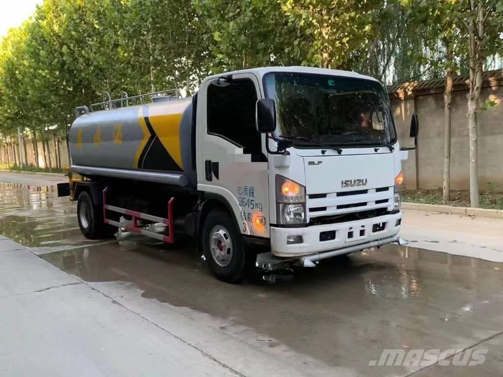 Isuzu ELF 4x2 صهاريج مياه