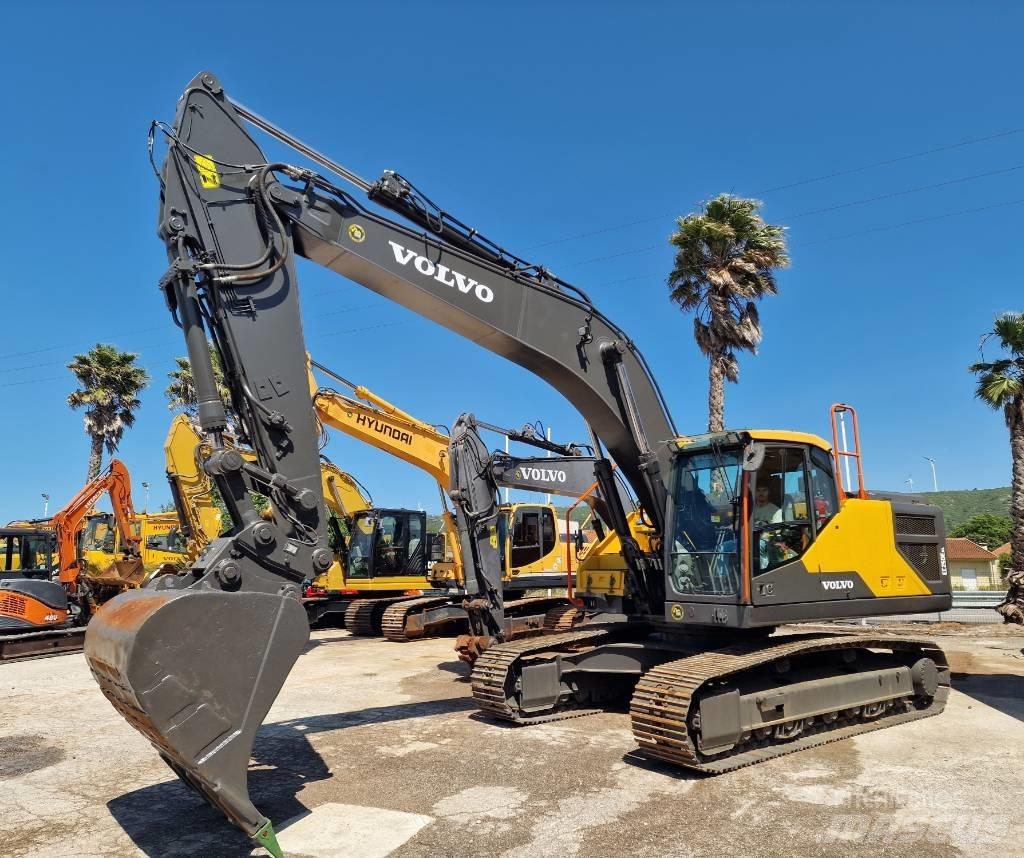 Volvo EC 250 ELN حفارات زحافة