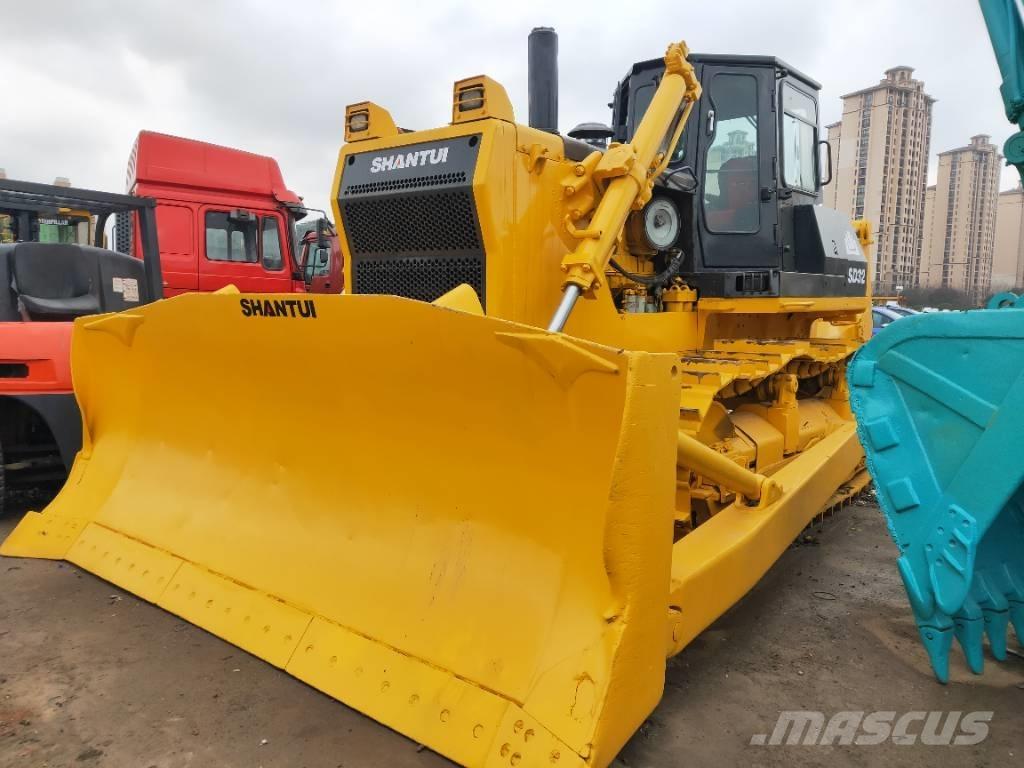 Shantui SD32 بلدوزرات مجنزرة