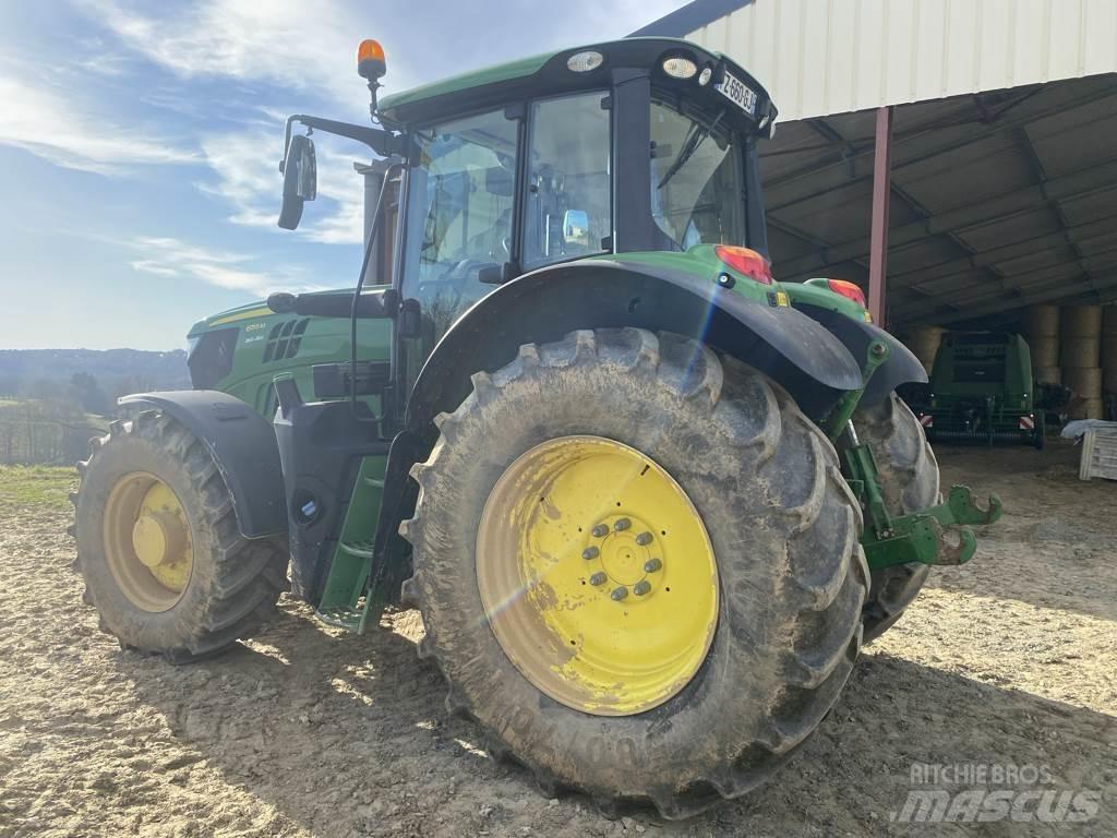John Deere 6155 M الجرارات